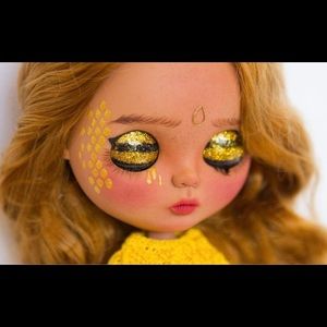 OOAK Custom Blythe Doll Bumble Bee